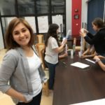 uśmiechająca się kobieta